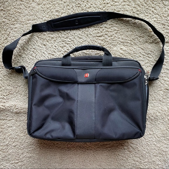 Wenger Brand Messenger Bag - Picture 1 of 7